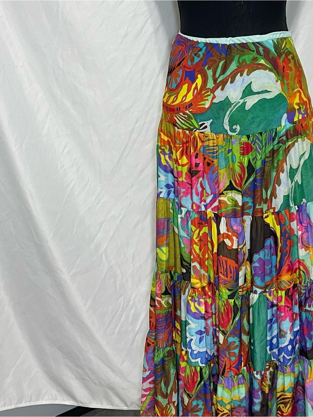 Lauren Ralph Lauren Moriah Floral Ruffle Maxi Skirt Size:XL . Preowned.